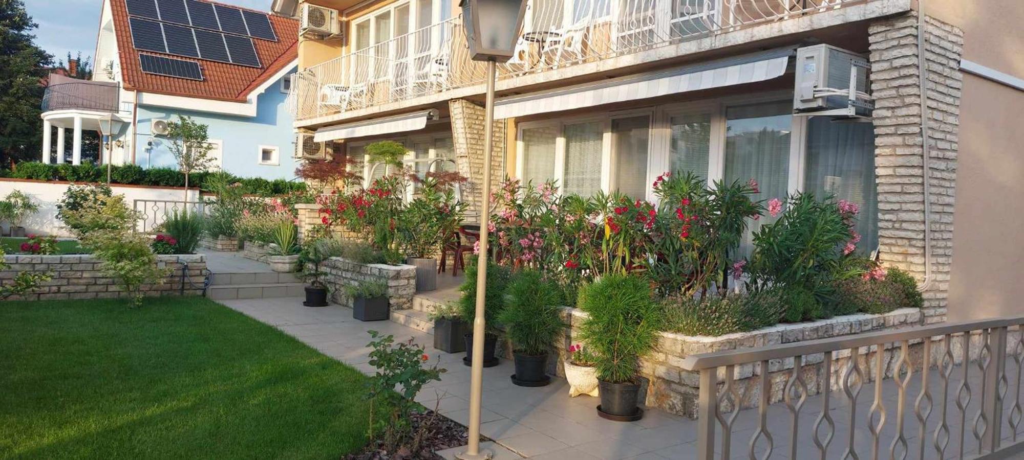 Siesta Apartmanhaz Balatonfuered Exteriér fotografie