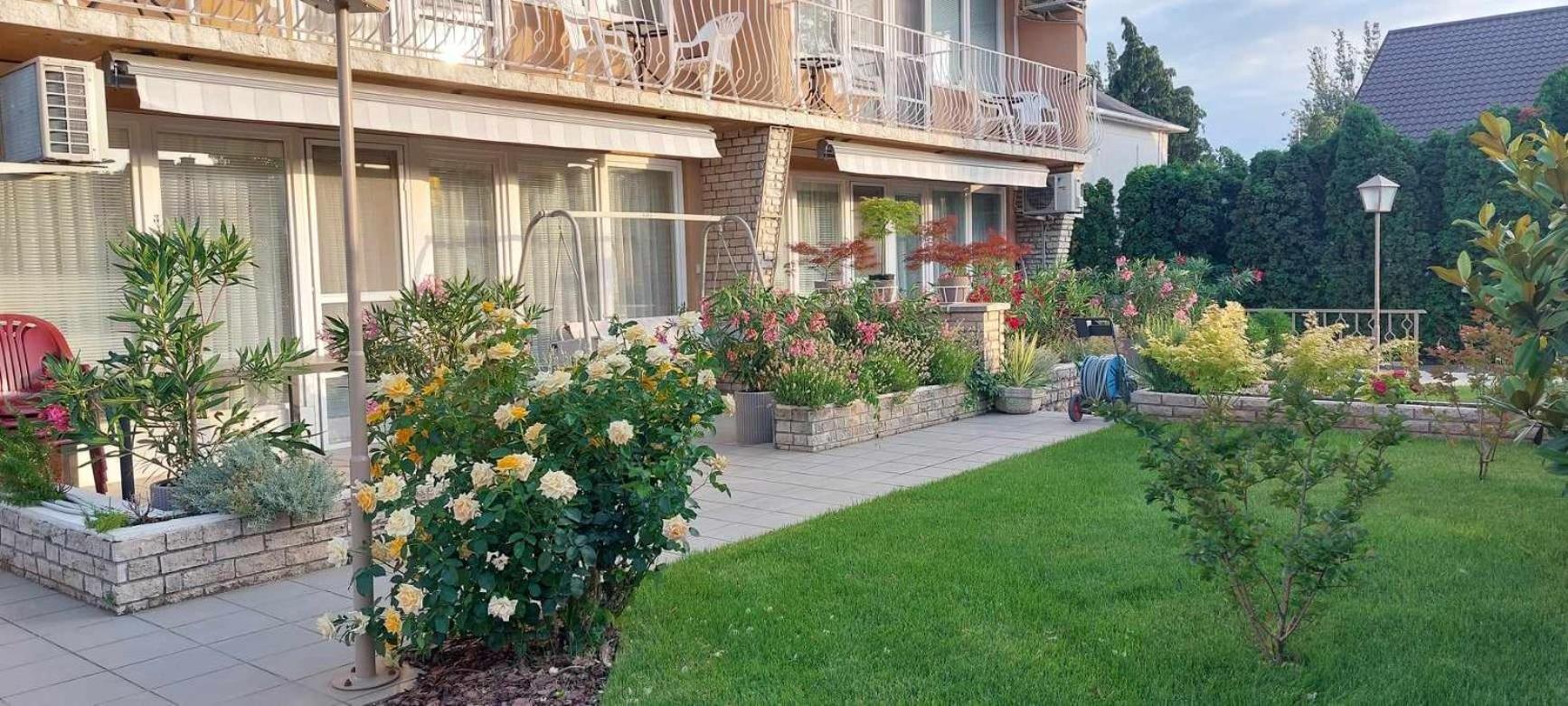 Siesta Apartmanhaz Balatonfuered Exteriér fotografie