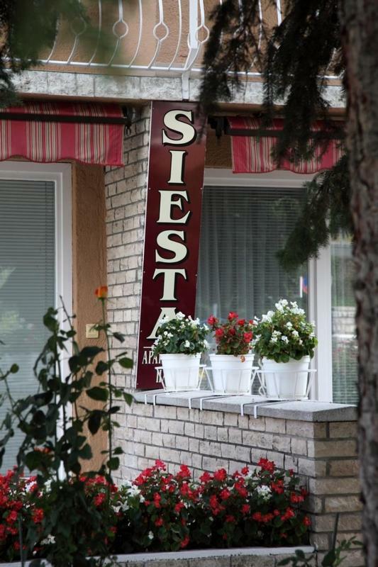 Siesta Apartmanhaz Balatonfuered Exteriér fotografie